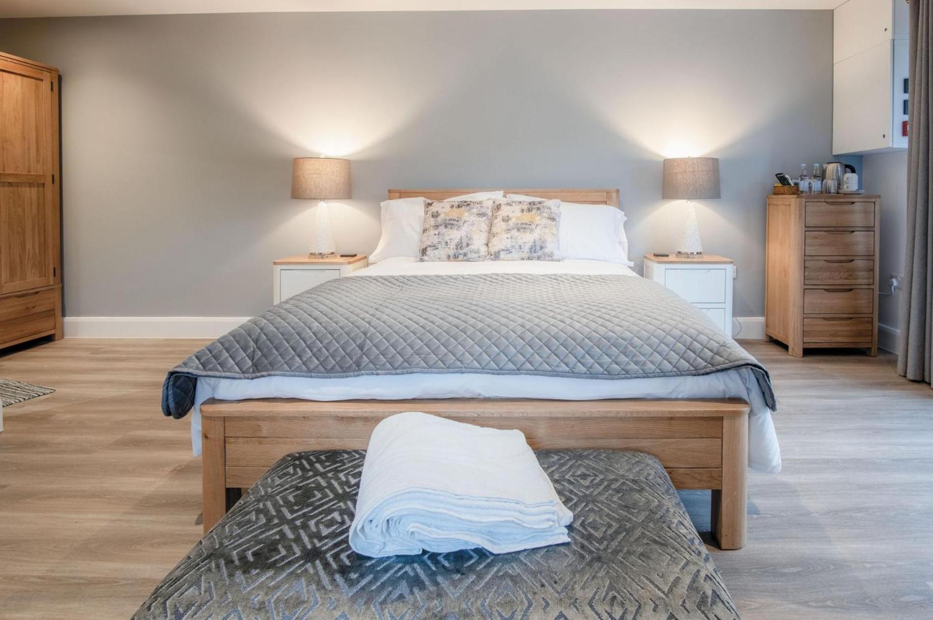 Suite 2 - Sleeping Giant Hotel - Pen Y Cae Inn Brecon Esterno foto