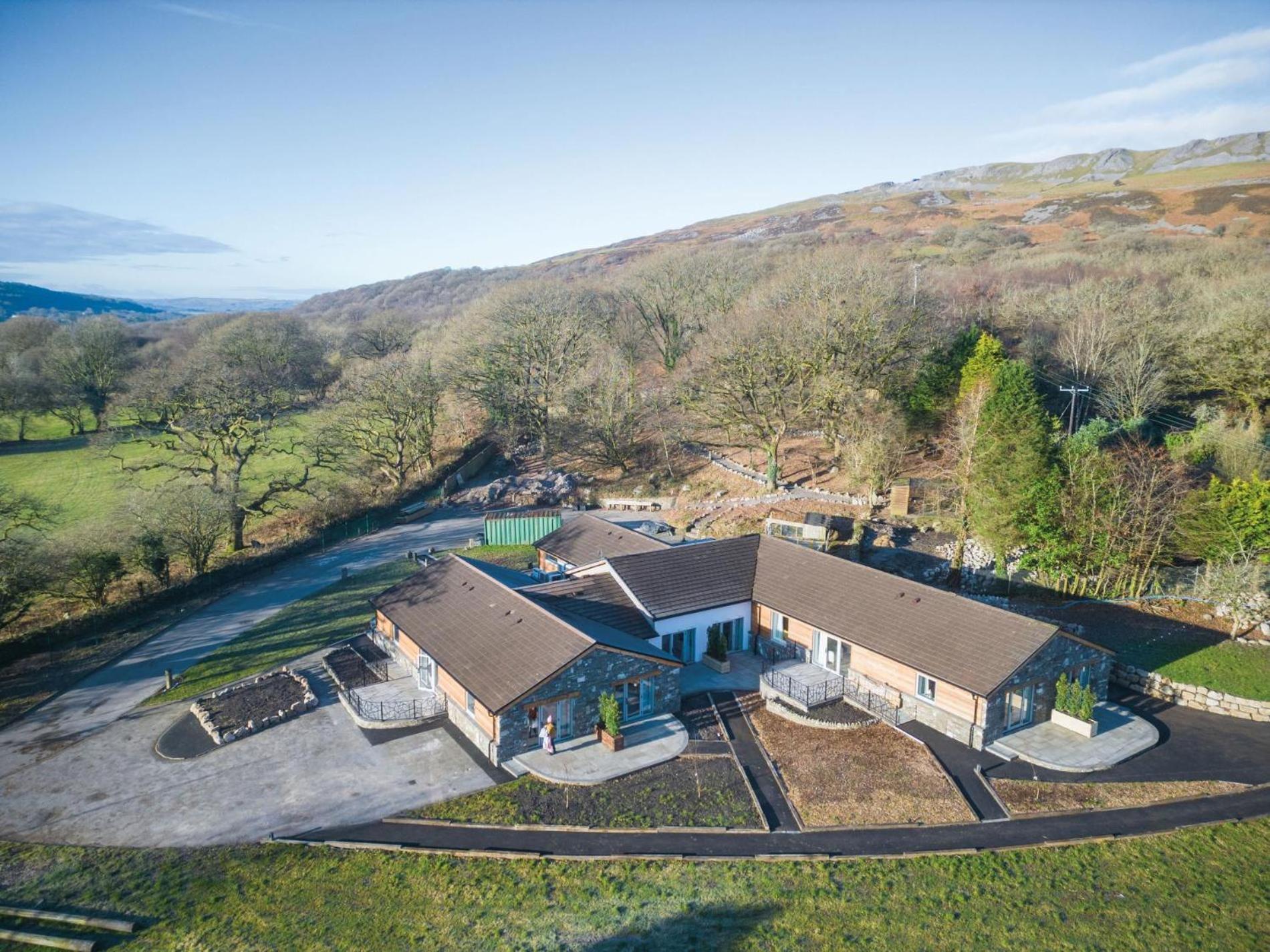 Suite 2 - Sleeping Giant Hotel - Pen Y Cae Inn Brecon Esterno foto
